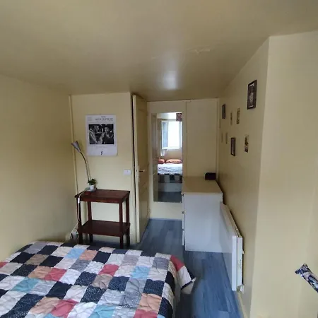 Apartment Giallo